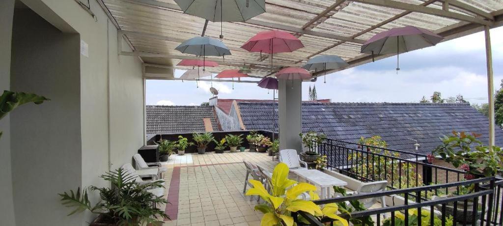 Komajaya Komaratih Hotel Тавангмангу Екстериор снимка
