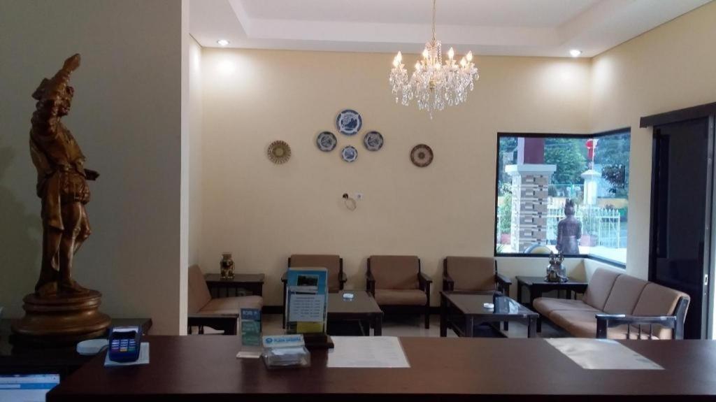 Komajaya Komaratih Hotel Тавангмангу Екстериор снимка